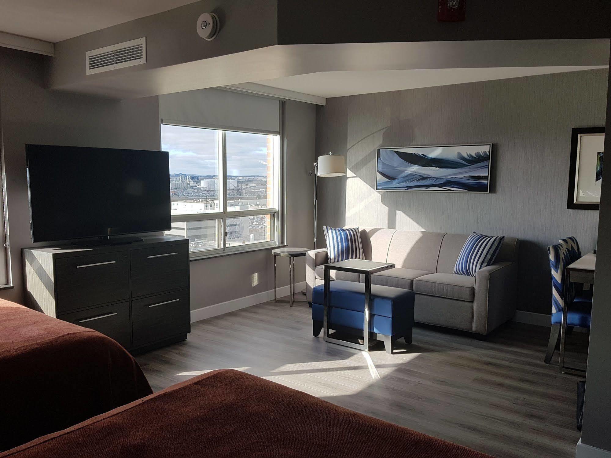 Embassy Suites By Hilton Toronto Airport Экстерьер фото